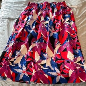 Vibrant Floral Nine West large Women's Skirt